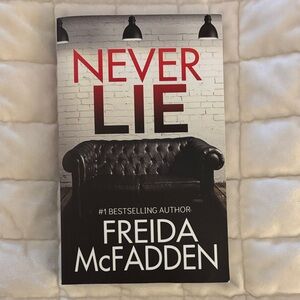 Never Lie by Freida McFadden Book